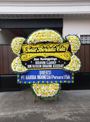 Papan Bunga Duka di Kampung Kandang